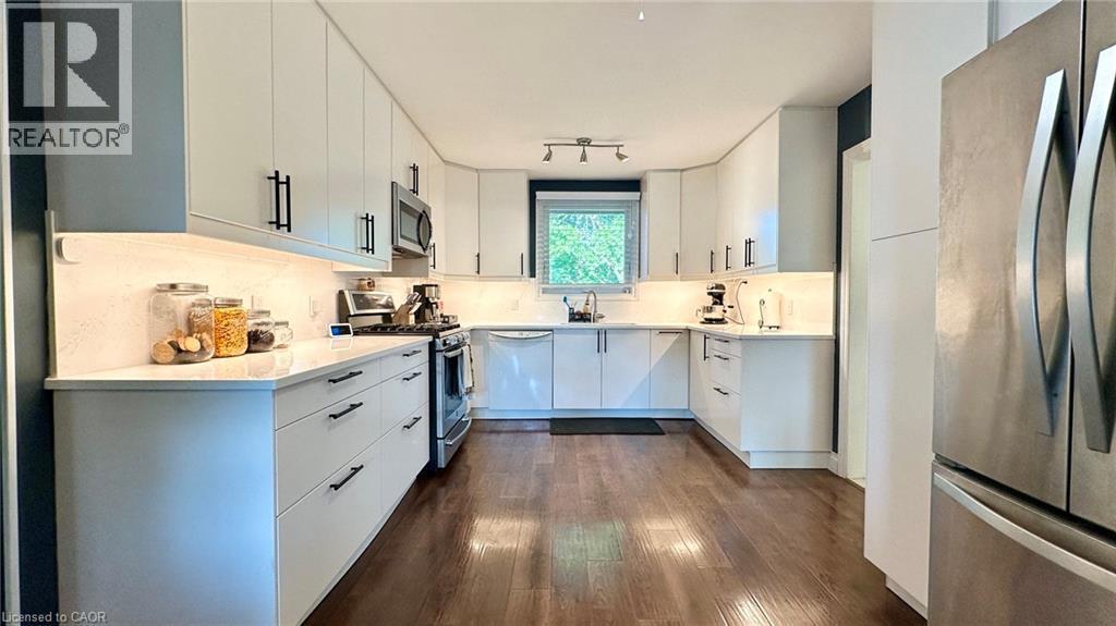 












10 BALTIC Circle

,
Waterford,




Ontario
N0E1Y0

