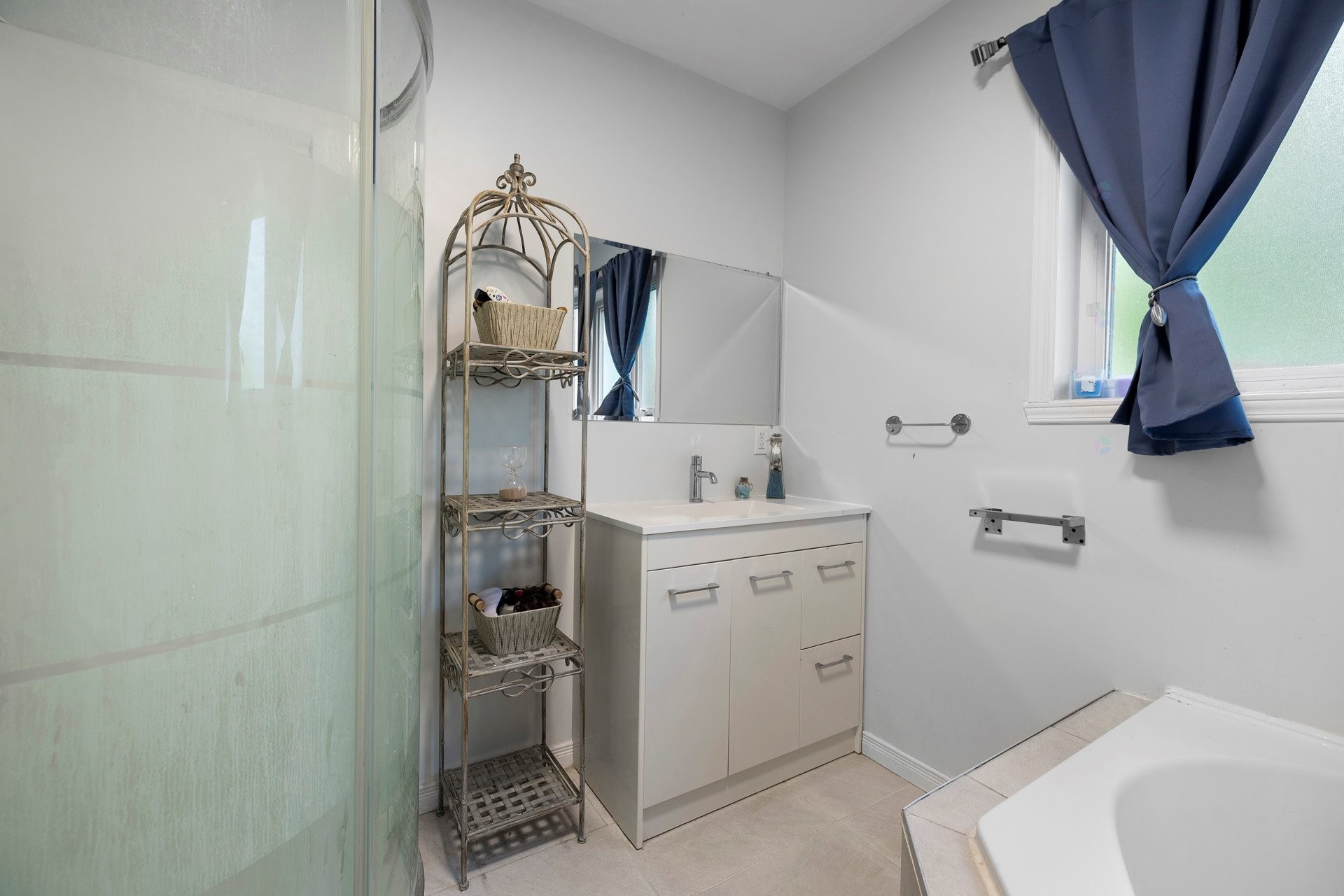 









357BZ


Ch. du Fleuve

,
Coteau-du-Lac,




QC
J0P1B0

