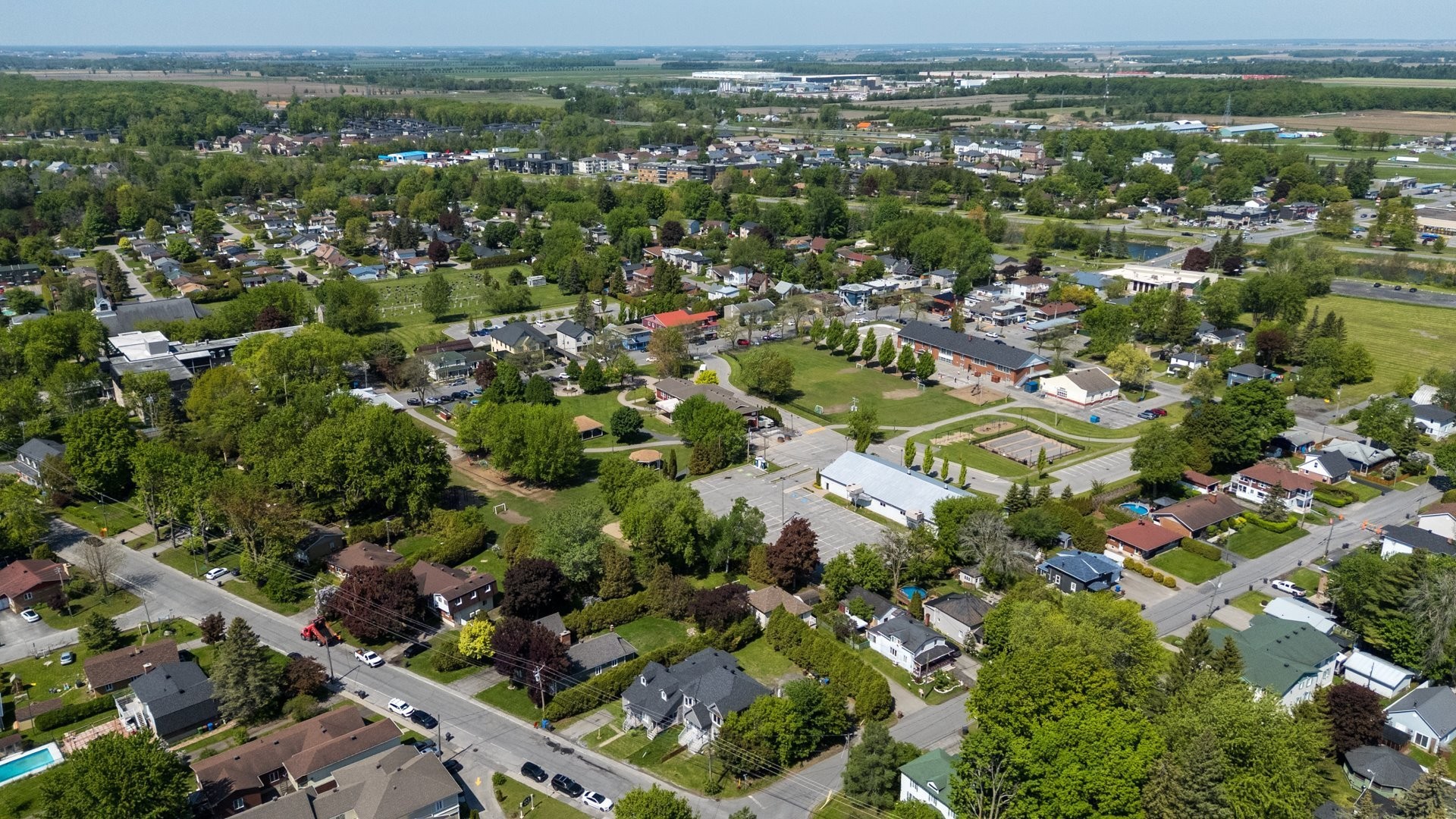 









357BZ


Ch. du Fleuve

,
Coteau-du-Lac,




QC
J0P1B0

