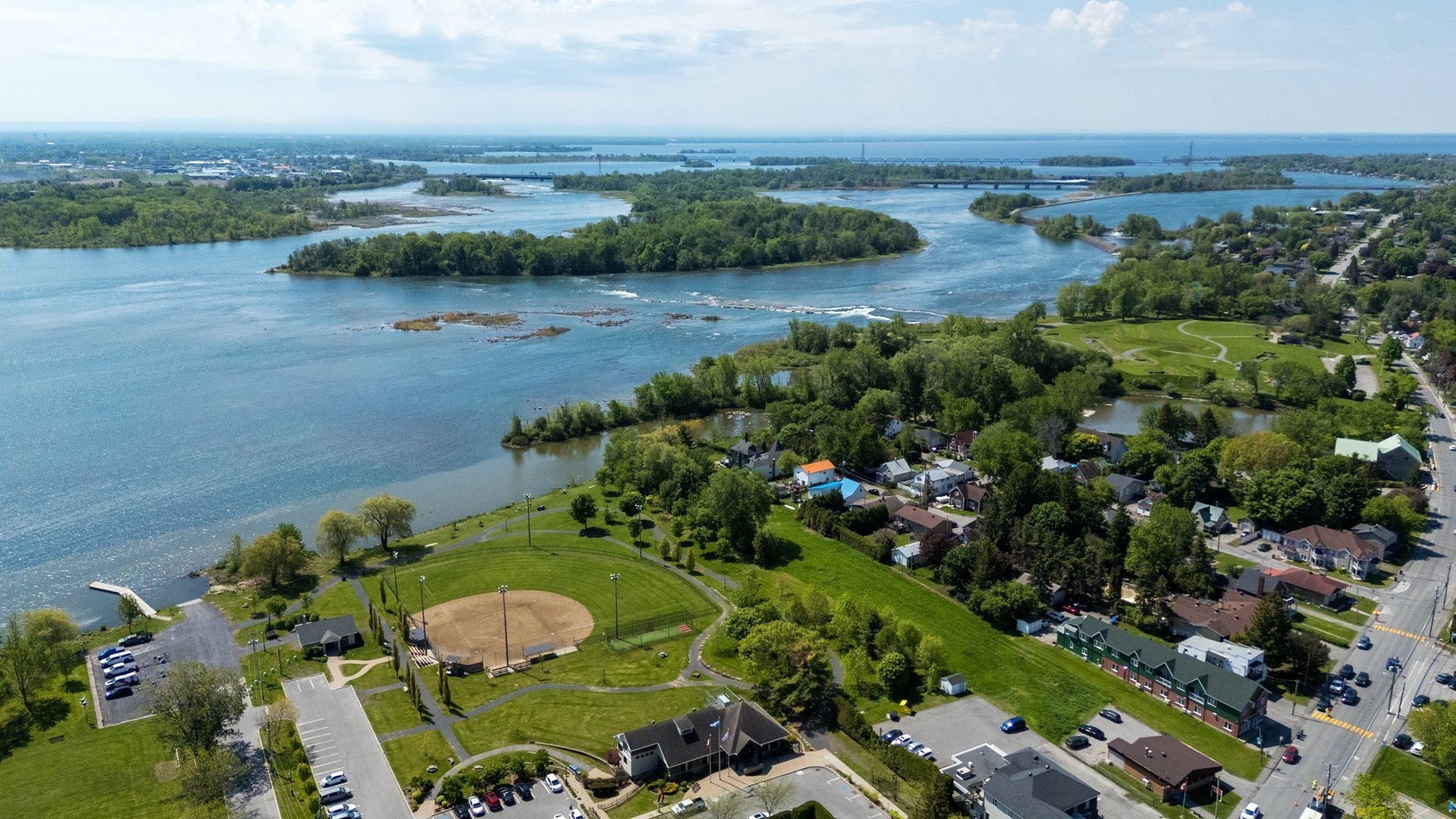 









357BZ


Ch. du Fleuve

,
Coteau-du-Lac,




QC
J0P1B0

