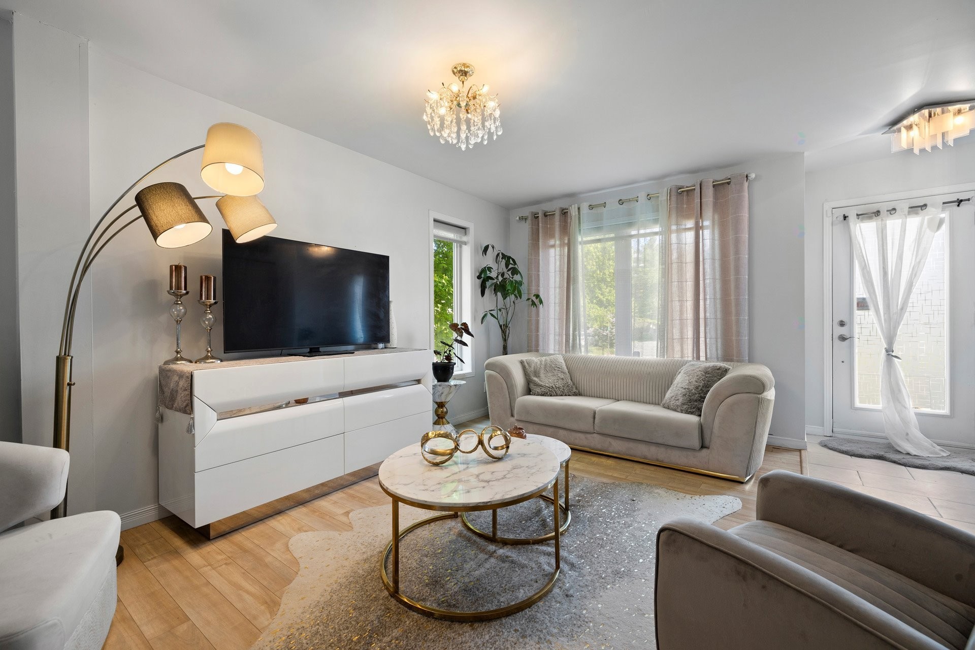 









357BZ


Ch. du Fleuve

,
Coteau-du-Lac,




QC
J0P1B0

