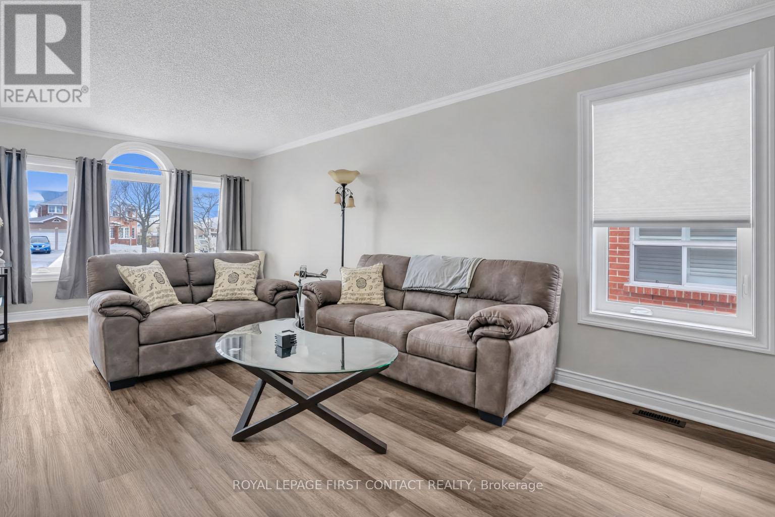 












340 LIVINGSTONE STREET W

,
Barrie,




Ontario
L4N7C5

