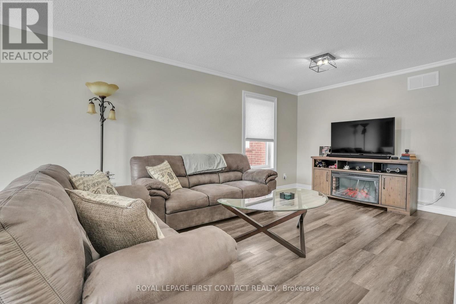 












340 LIVINGSTONE STREET W

,
Barrie,




Ontario
L4N7C5

