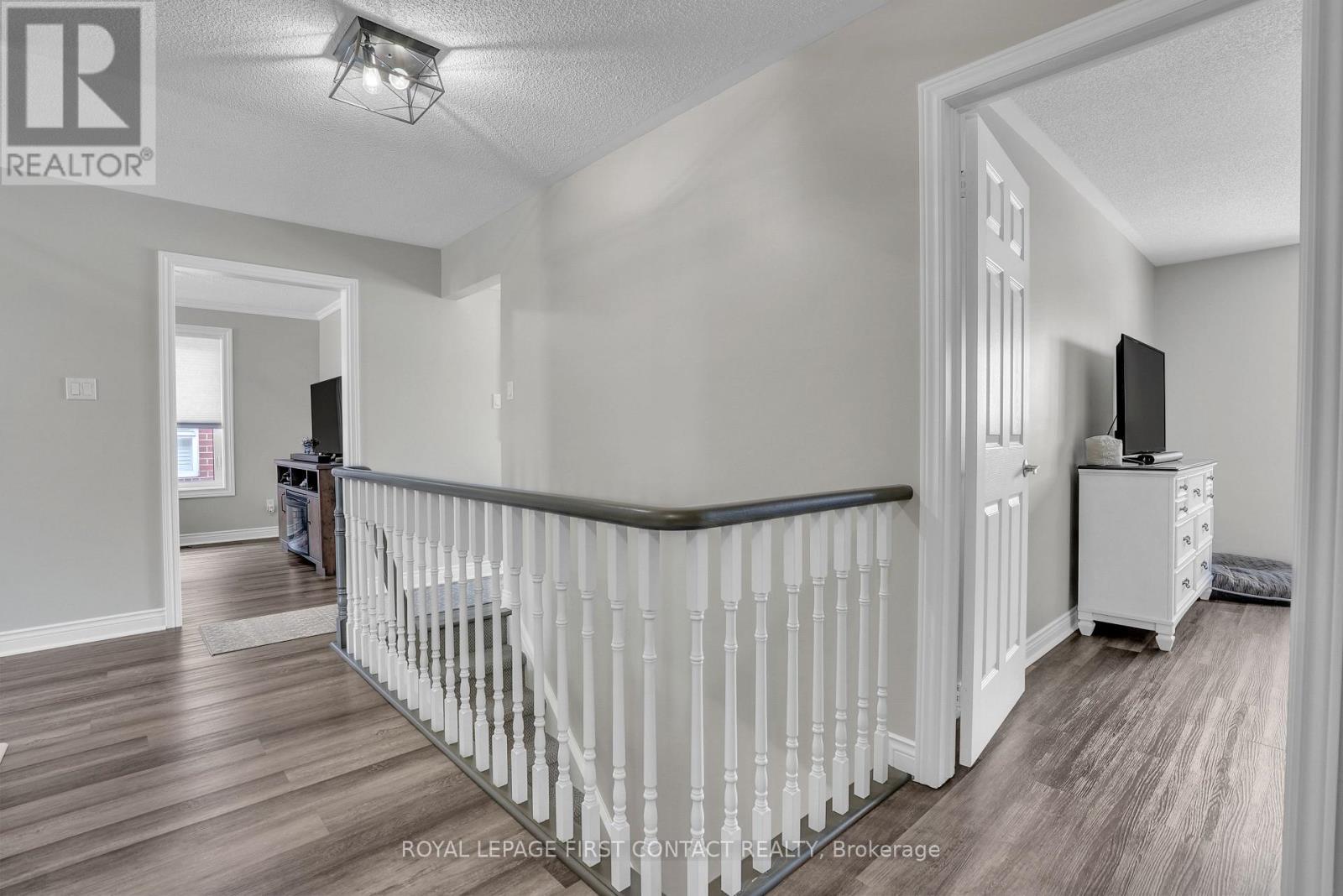 












340 LIVINGSTONE STREET W

,
Barrie,




Ontario
L4N7C5

