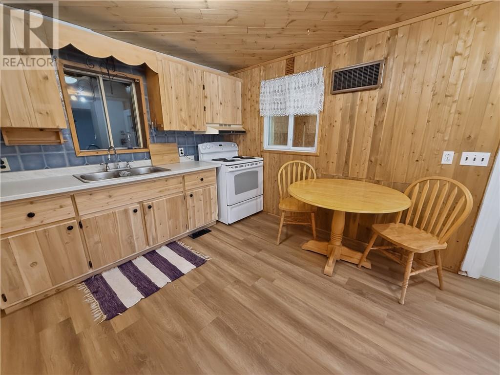 












1 Phipps Street

,
Gore Bay, Manitoulin Island,




Ontario
P0P1H0

