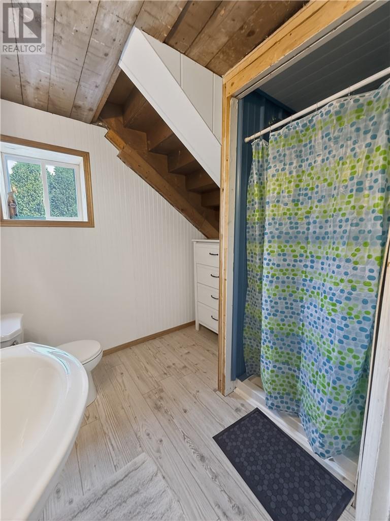 












1 Phipps Street

,
Gore Bay, Manitoulin Island,




Ontario
P0P1H0

