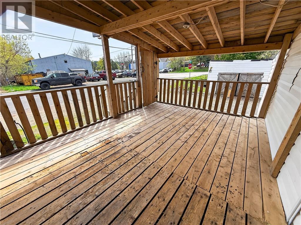












1 Phipps Street

,
Gore Bay, Manitoulin Island,




Ontario
P0P1H0

