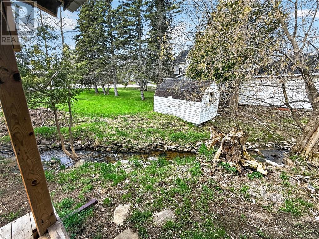 












1 Phipps Street

,
Gore Bay, Manitoulin Island,




Ontario
P0P1H0

