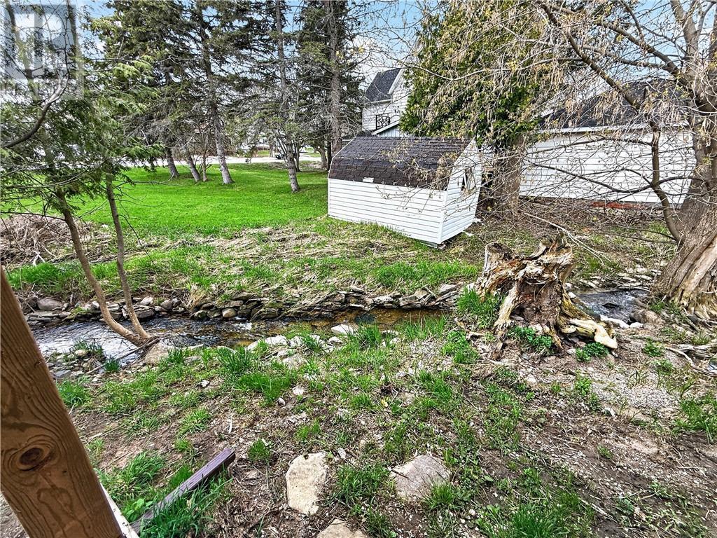 












1 Phipps Street

,
Gore Bay, Manitoulin Island,




Ontario
P0P1H0

