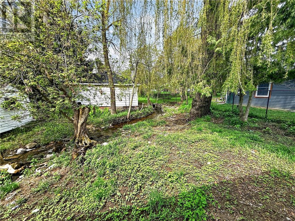 












1 Phipps Street

,
Gore Bay, Manitoulin Island,




Ontario
P0P1H0

