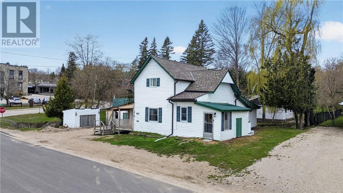 












1 Phipps Street

,
Gore Bay, Manitoulin Island,




Ontario
P0P1H0

