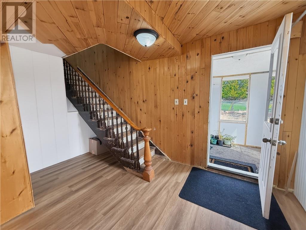 












1 Phipps Street

,
Gore Bay, Manitoulin Island,




Ontario
P0P1H0

