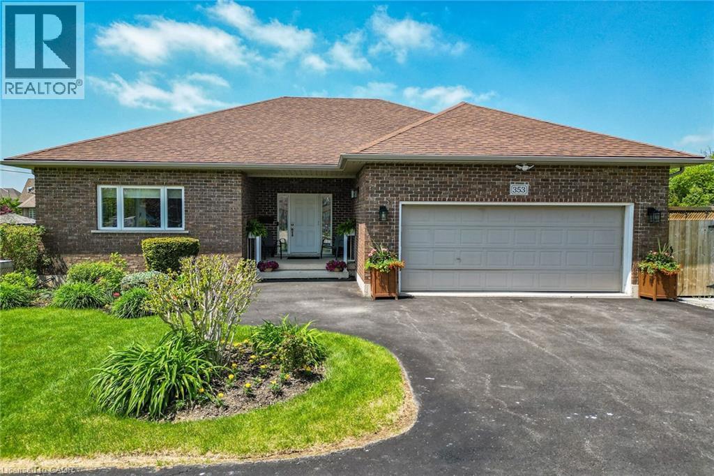 












353 STATION Street

,
Smithville,




Ontario
L0R2A0

