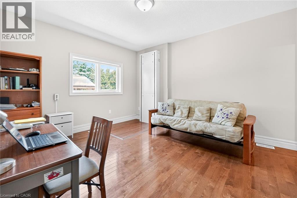 












353 STATION Street

,
Smithville,




Ontario
L0R2A0

