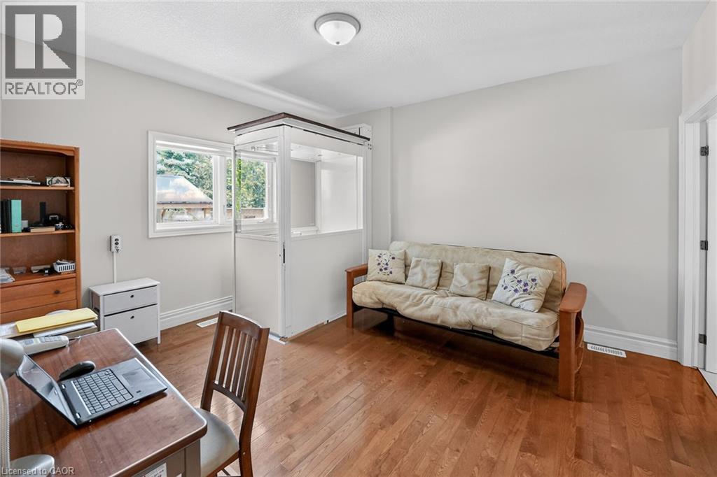 












353 STATION Street

,
Smithville,




Ontario
L0R2A0

