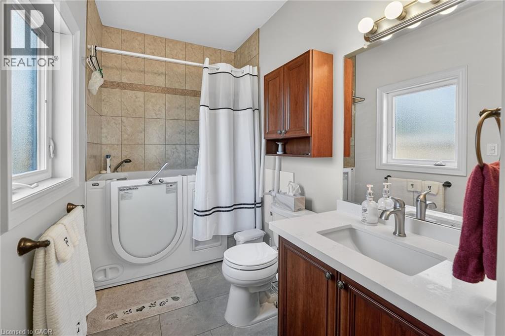 












353 STATION Street

,
Smithville,




Ontario
L0R2A0

