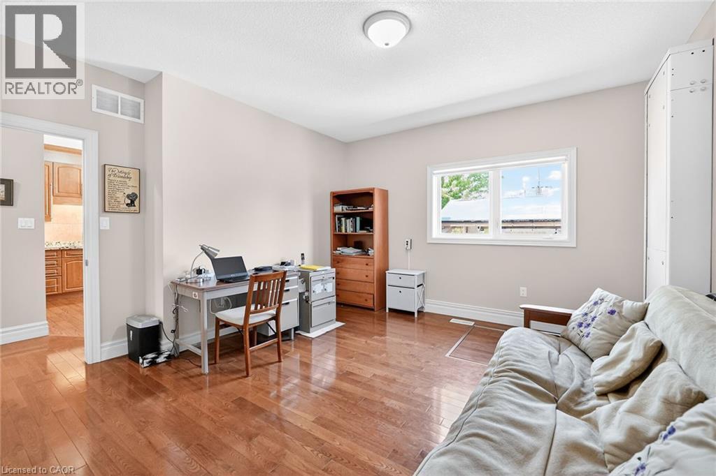 












353 STATION Street

,
Smithville,




Ontario
L0R2A0

