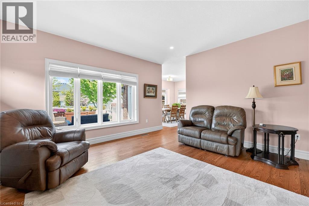 












353 STATION Street

,
Smithville,




Ontario
L0R2A0

