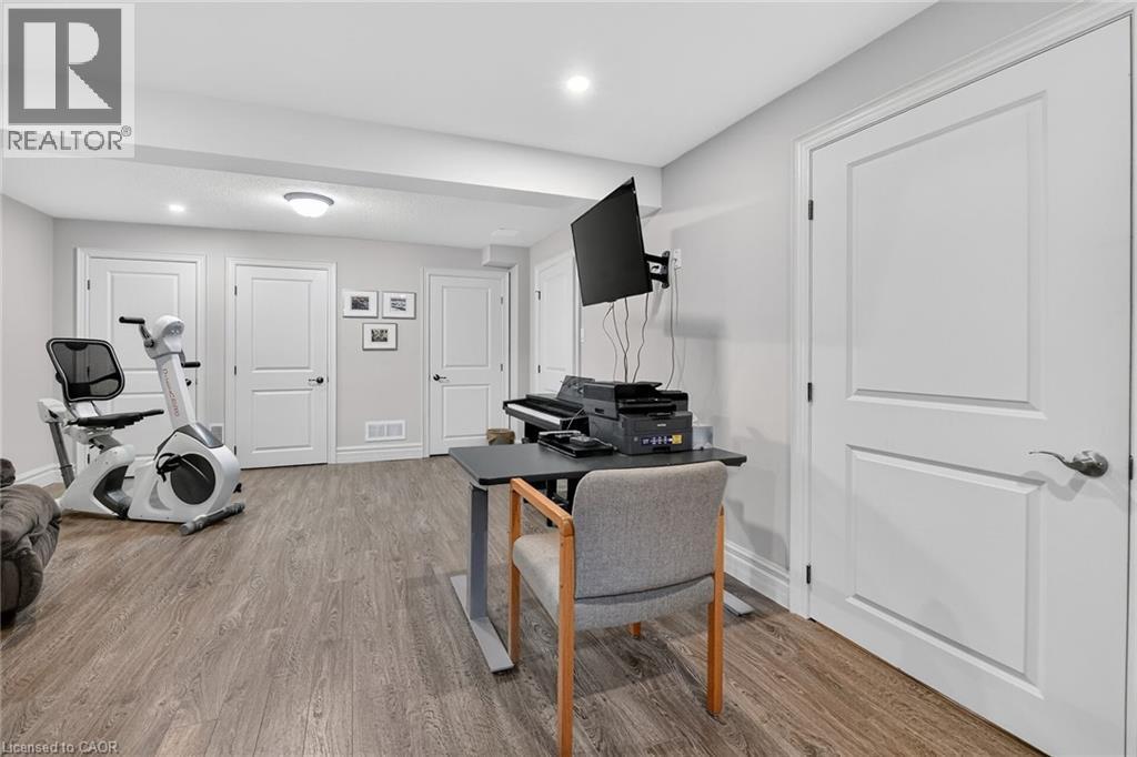 












353 STATION Street

,
Smithville,




Ontario
L0R2A0

