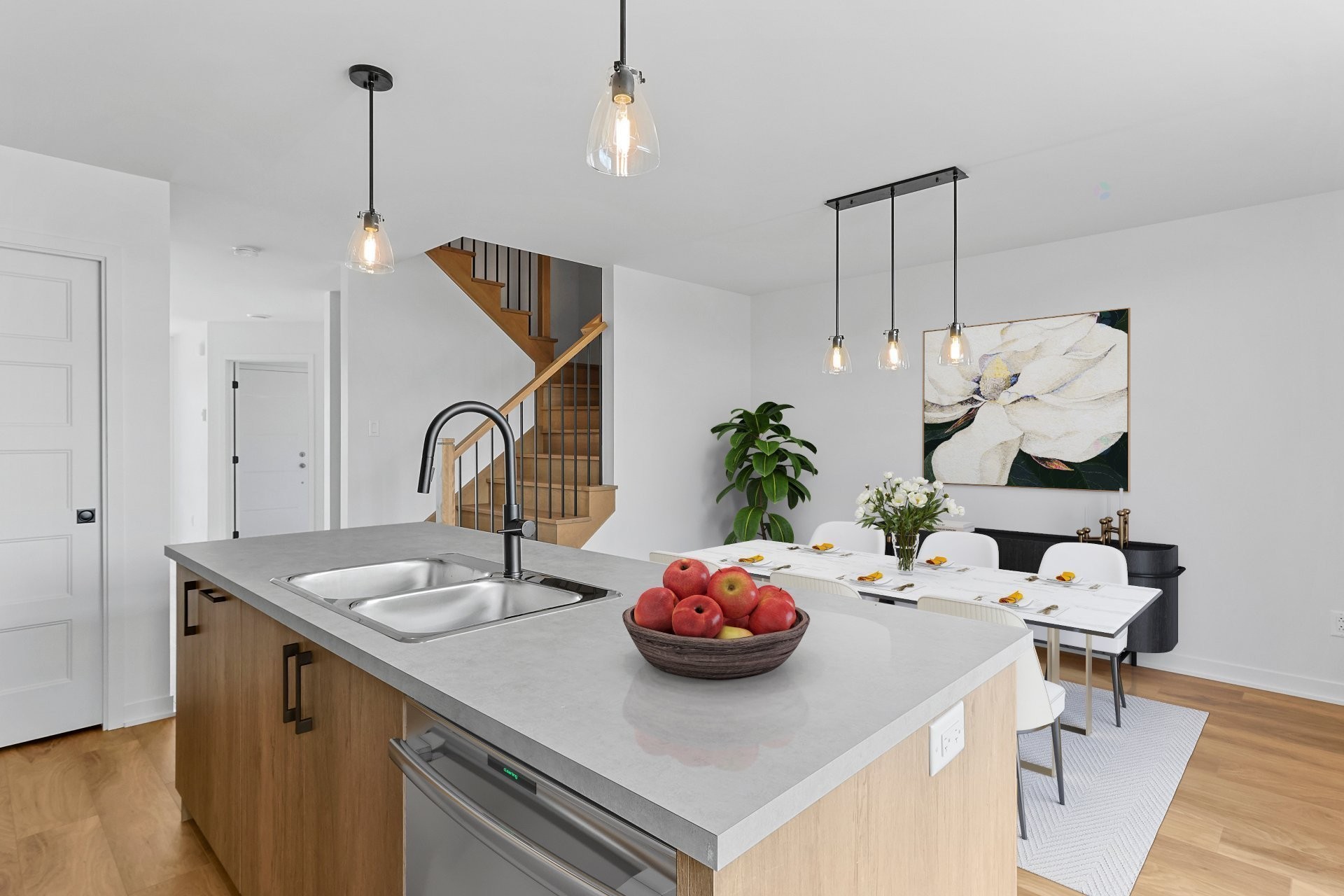 









67Z


Rue des Pêcheurs

,
Saint-Louis-de-Gonzague,




QC
J0S1T0

