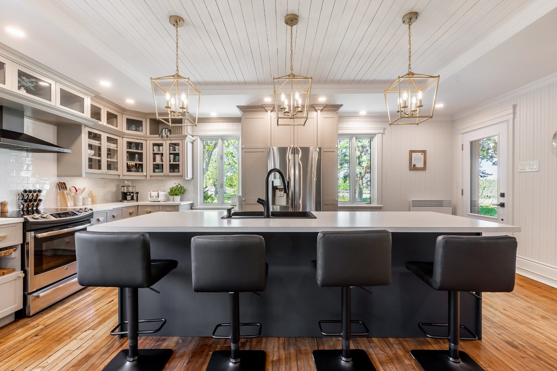 









1092


Grande-Côte

,
Sainte-Geneviève-de-Berthier,




QC
J0K1A0

