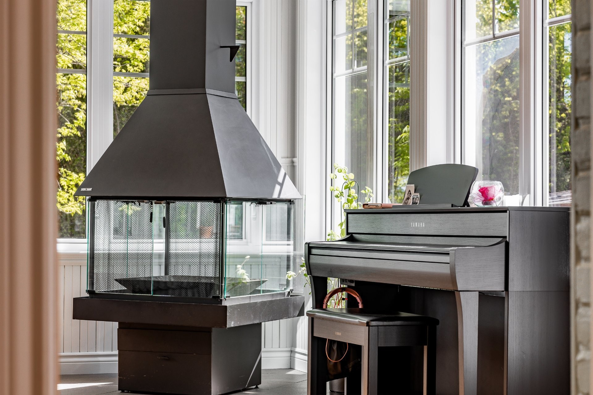 









1092


Grande-Côte

,
Sainte-Geneviève-de-Berthier,




QC
J0K1A0

