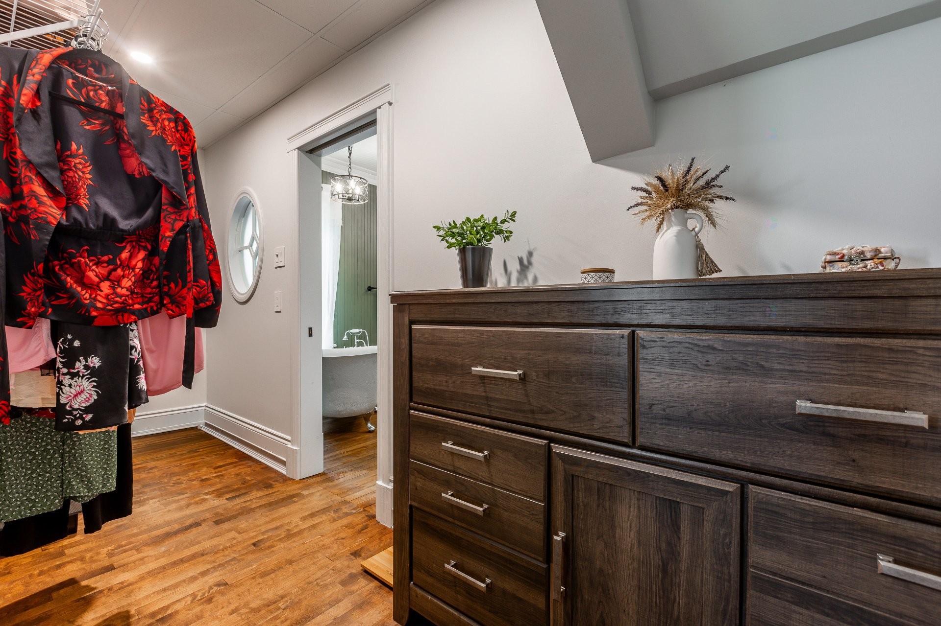 









1092


Grande-Côte

,
Sainte-Geneviève-de-Berthier,




QC
J0K1A0

