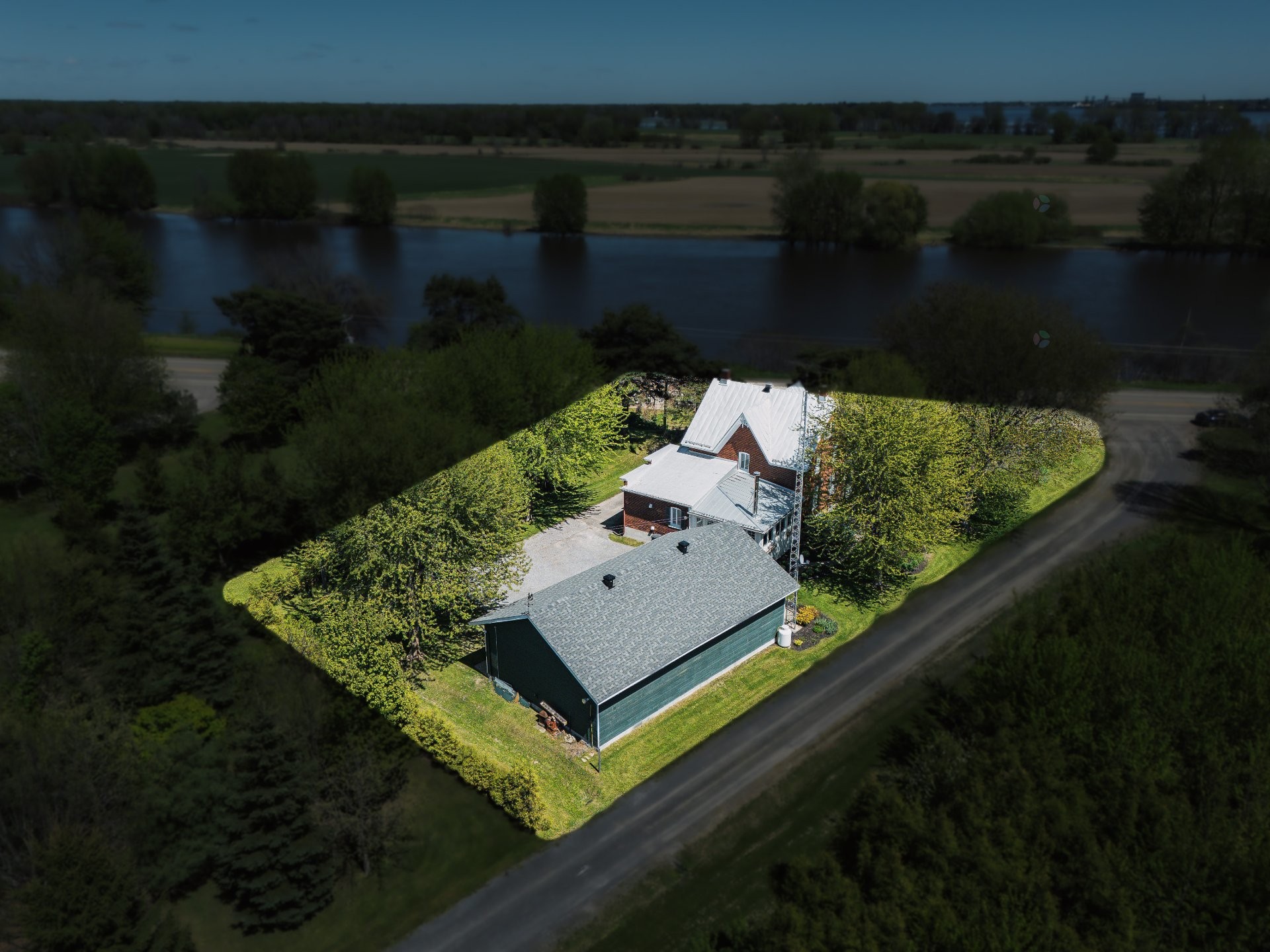 









1092


Grande-Côte

,
Sainte-Geneviève-de-Berthier,




QC
J0K1A0

