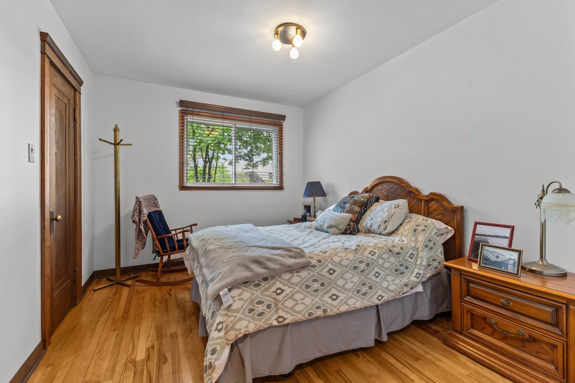 









2130


Av. Marcil

,
Montréal (Côte-des-Neiges/Notre-Dame-de-Grâce),




QC
H4A2Z1

