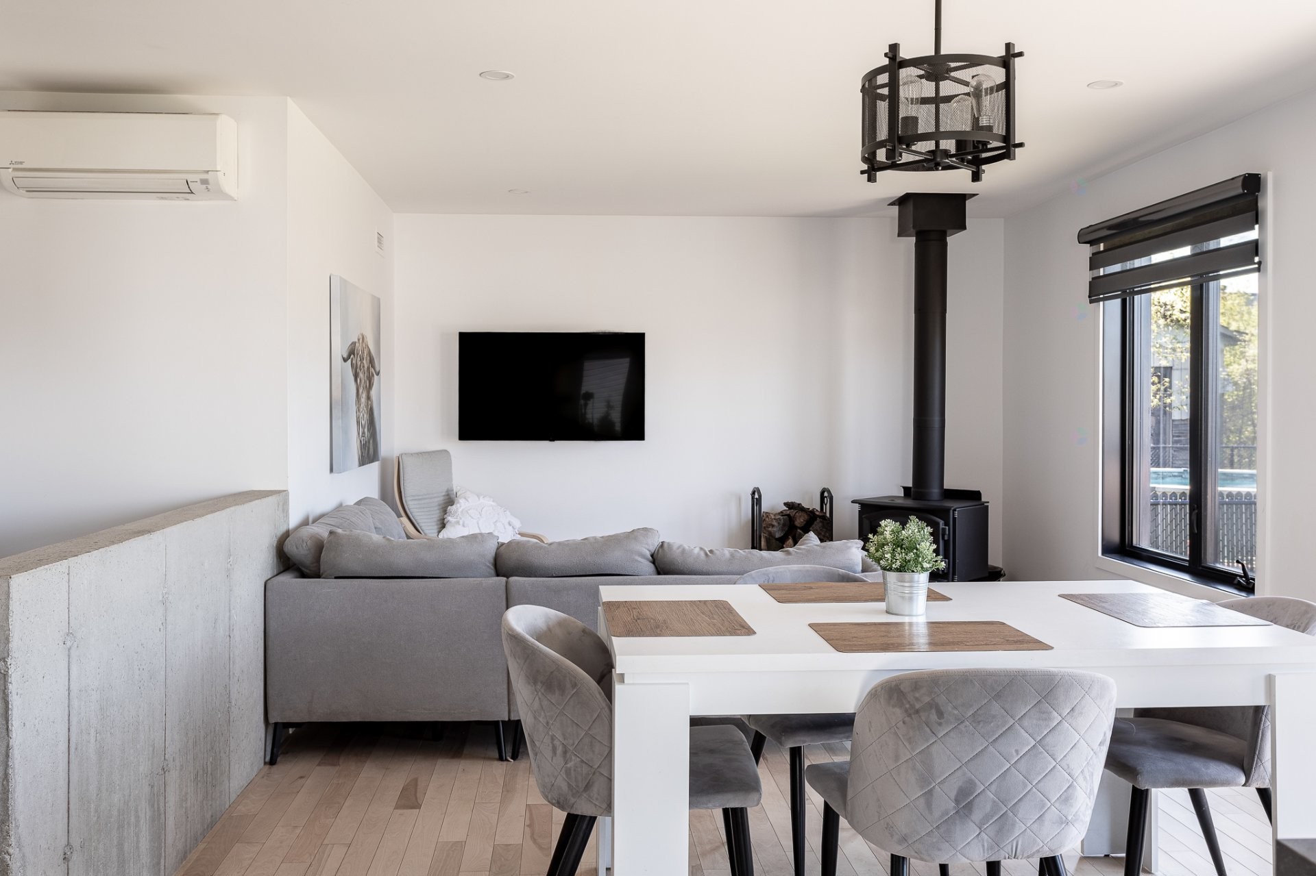 









8385


Rue Damase-St-Arnaud

,
Bécancour,




QC
G9H0Y7


