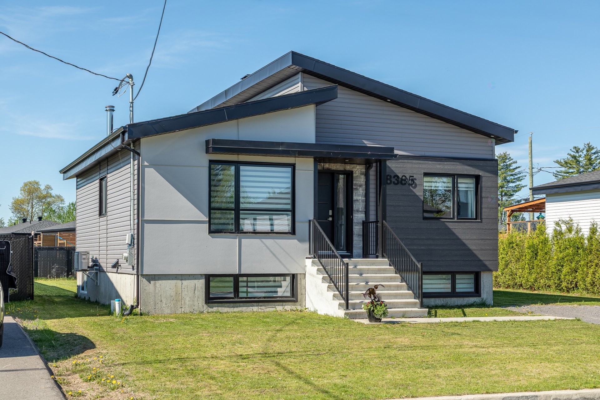 









8385


Rue Damase-St-Arnaud

,
Bécancour,




QC
G9H0Y7

