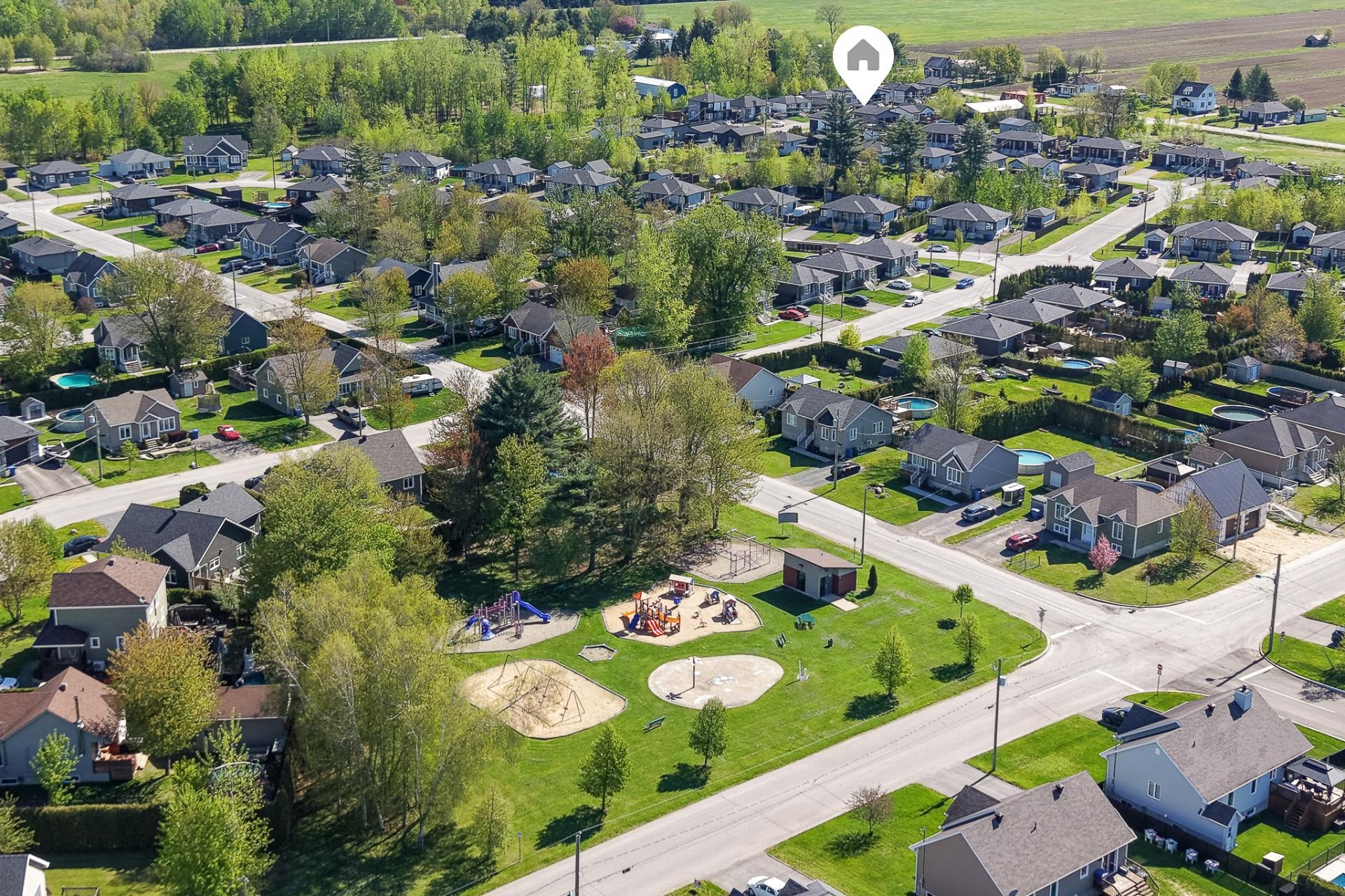 









8385


Rue Damase-St-Arnaud

,
Bécancour,




QC
G9H0Y7

