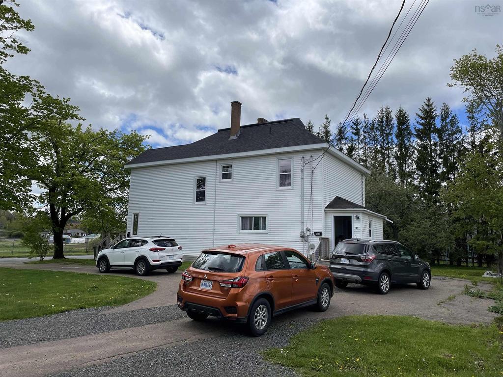 












165 Ryland Avenue

,
Bible Hill,




NS
B2N 2V5

