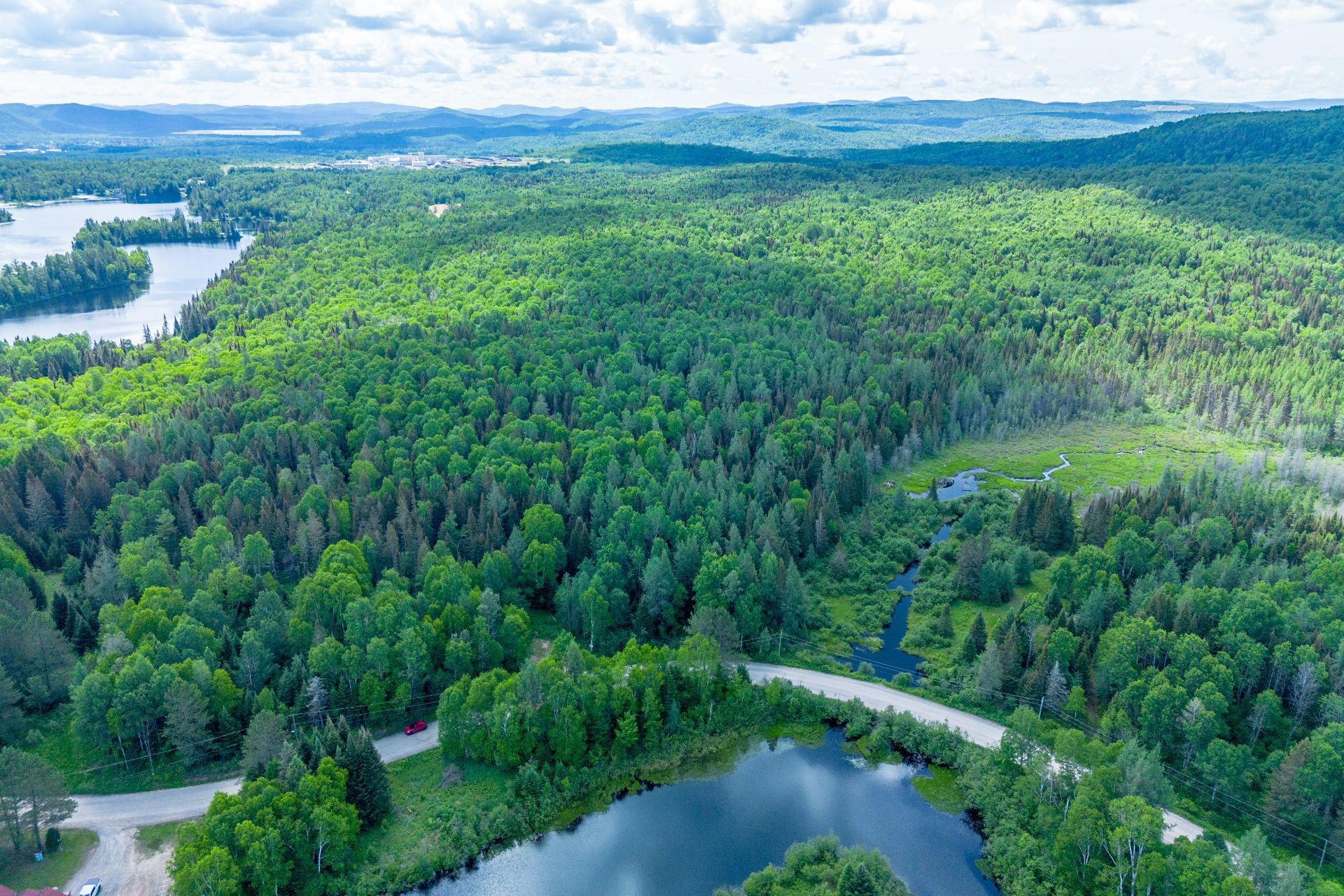 












Ch. du Lac-de-la-Dame

,
Saint-Michel-des-Saints,







QC
J0K3B0

