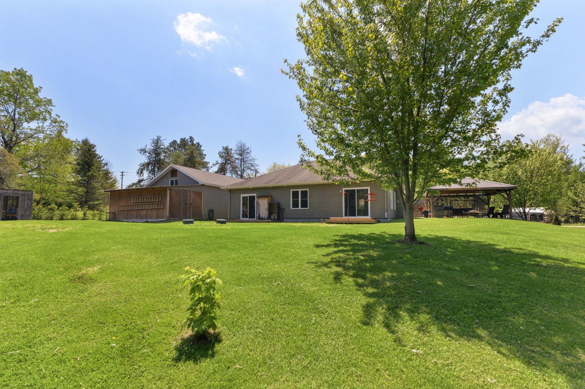 









2030


Ch. de la Rouge

,
Papineauville,




QC
J0V1R0

