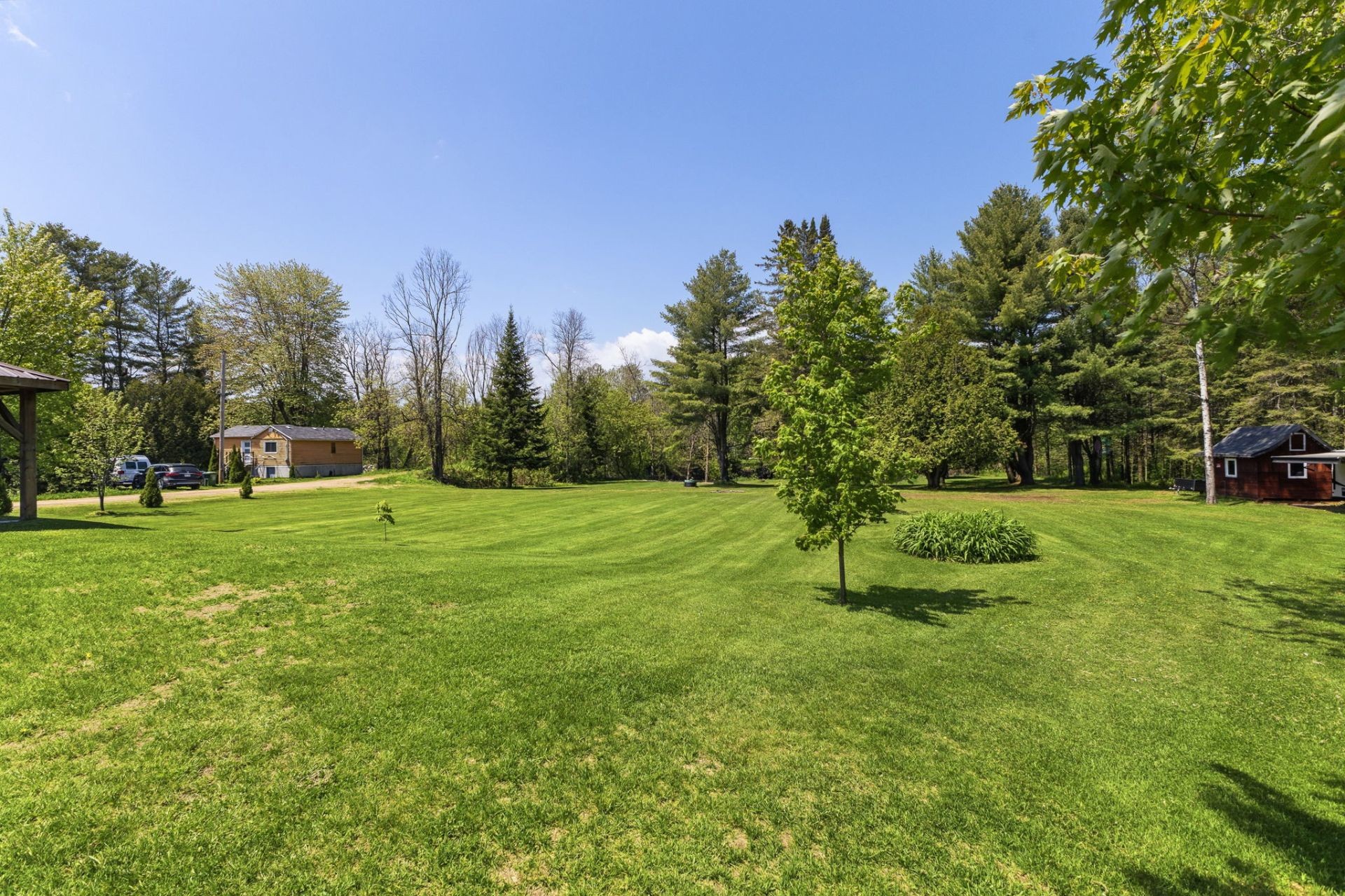 









2030


Ch. de la Rouge

,
Papineauville,




QC
J0V1R0

