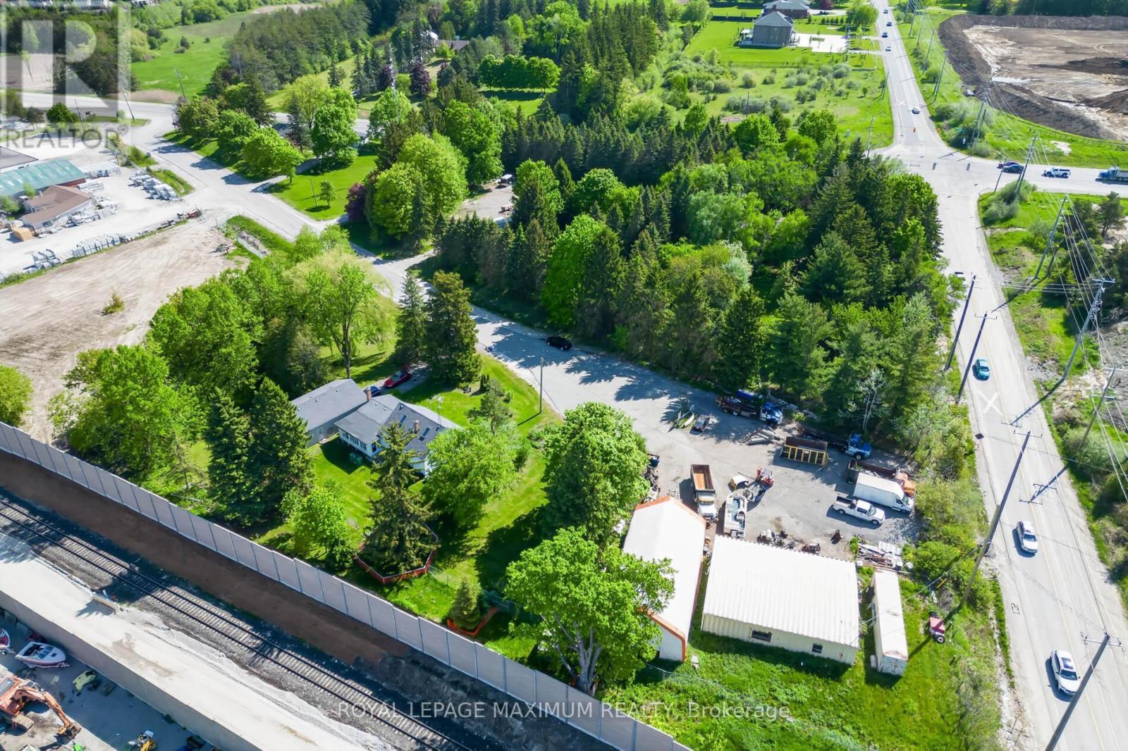 












80 MCDONALD STREET

,
Vaughan,




Ontario
L6A2A9

