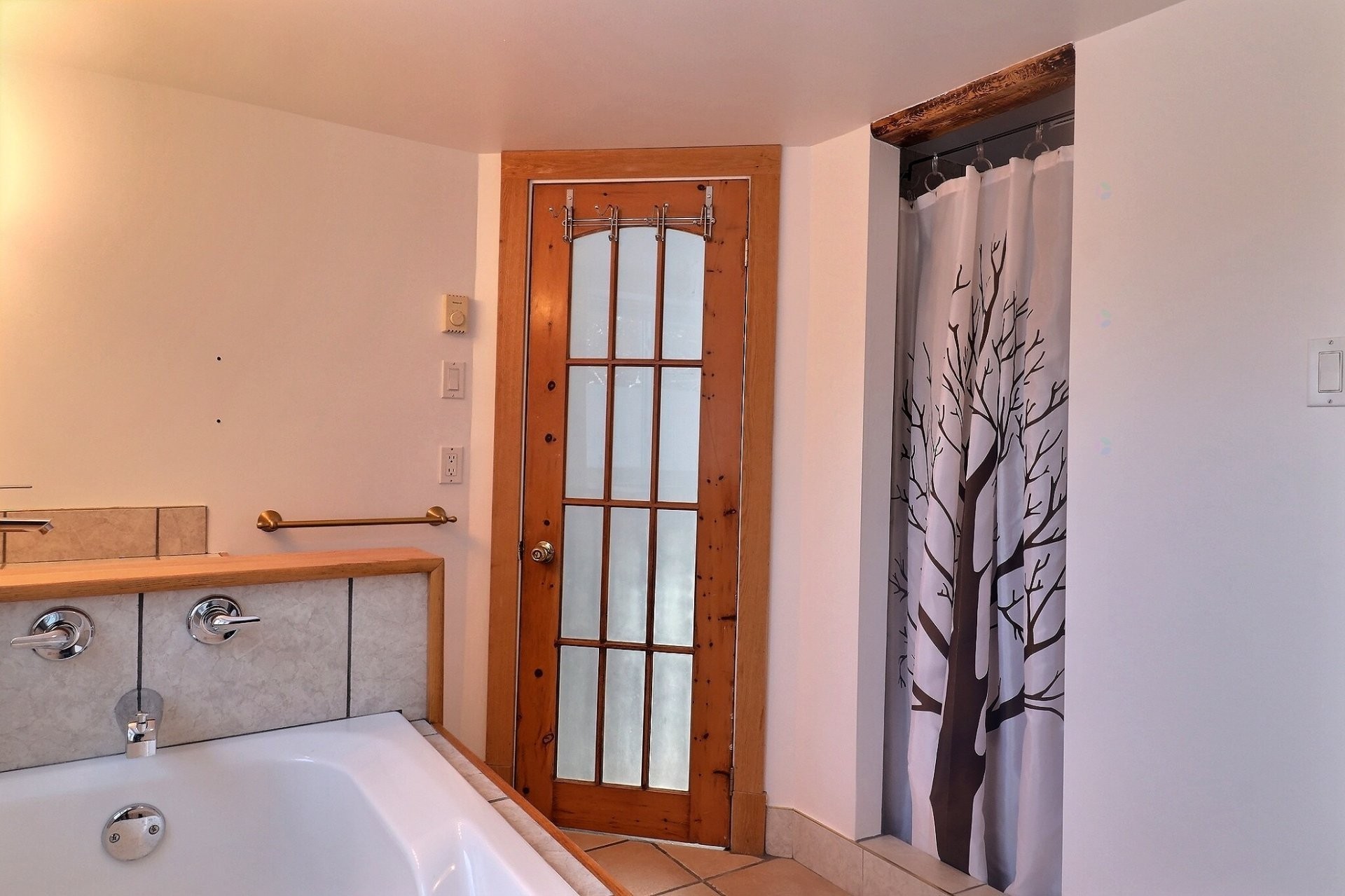 









69


Ch. de Blue Sea

,
Gracefield,




QC
J0X1W0

