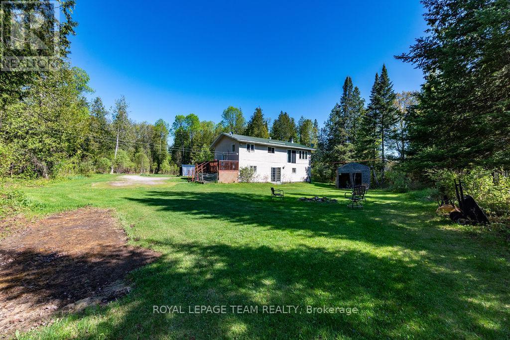 












41 HARRISON TRAIL

,
Greater Madawaska,




Ontario
K0J2R0

