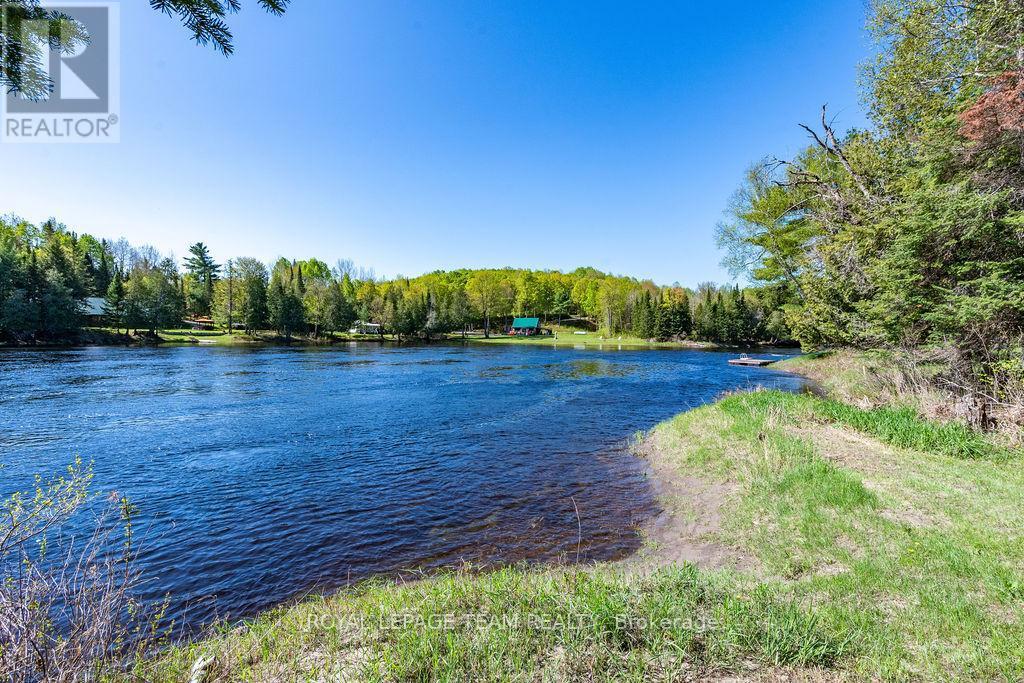 












41 HARRISON TRAIL

,
Greater Madawaska,




Ontario
K0J2R0

