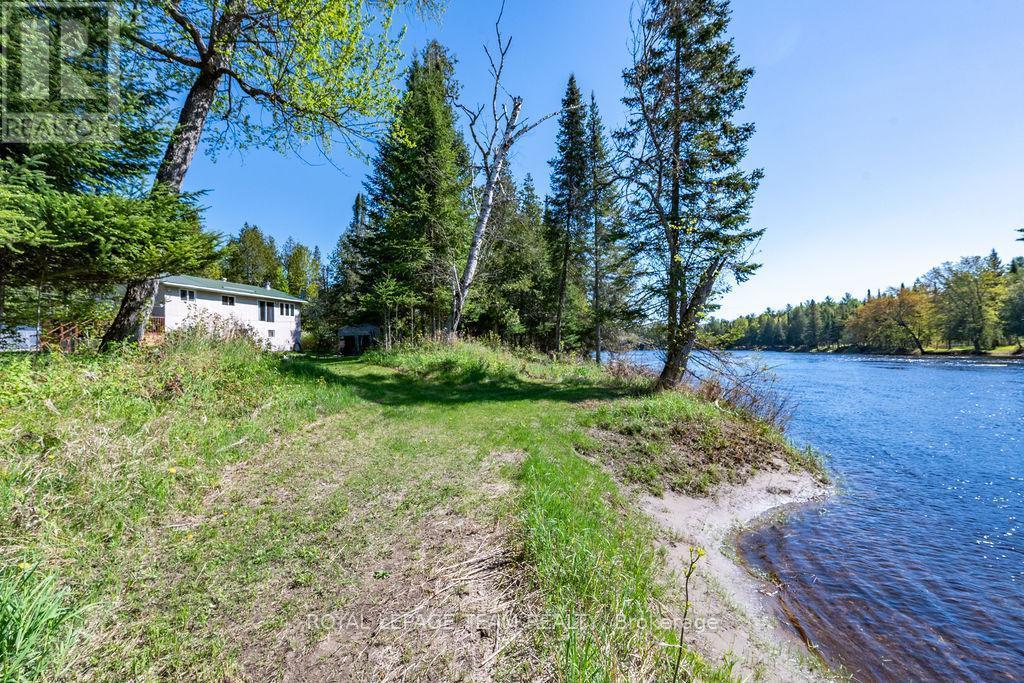 












41 HARRISON TRAIL

,
Greater Madawaska,




Ontario
K0J2R0


