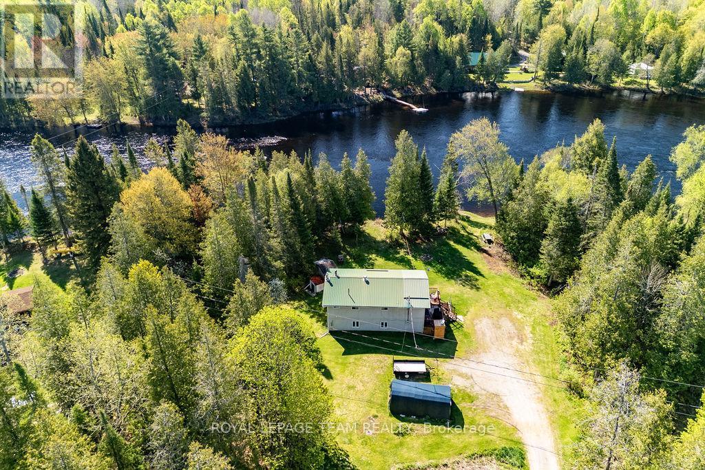 












41 HARRISON TRAIL

,
Greater Madawaska,




Ontario
K0J2R0

