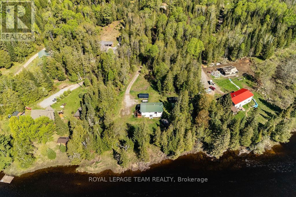 












41 HARRISON TRAIL

,
Greater Madawaska,




Ontario
K0J2R0


