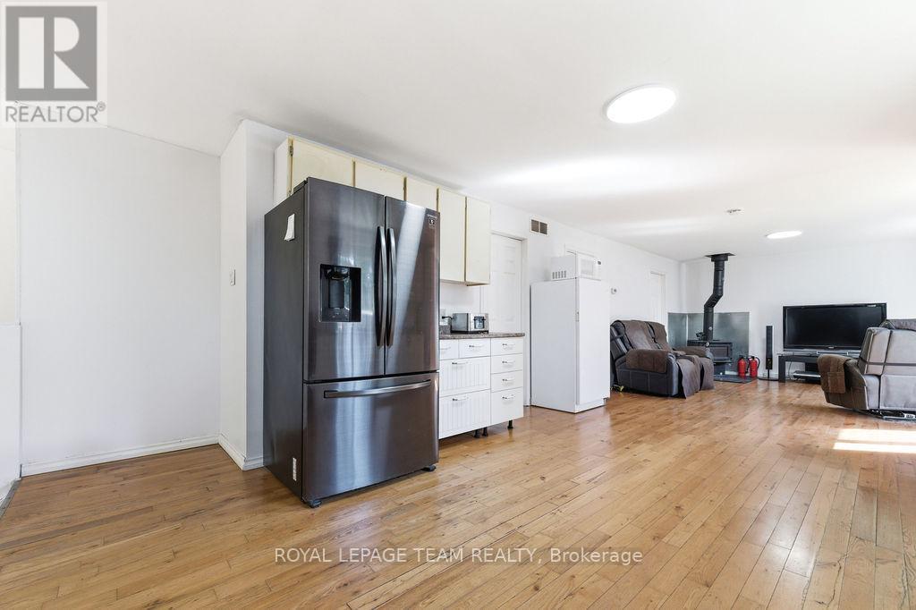 












41 HARRISON TRAIL

,
Greater Madawaska,




Ontario
K0J2R0

