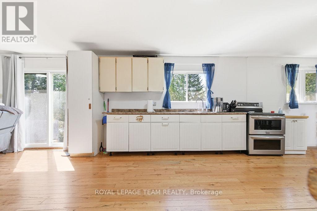 












41 HARRISON TRAIL

,
Greater Madawaska,




Ontario
K0J2R0

