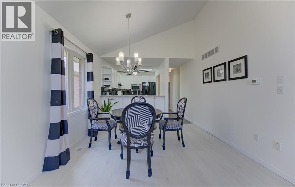 












442 SANDBANKS Crescent

,
Waterloo,




Ontario
N2V2J1

