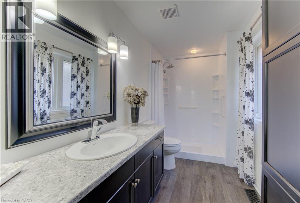 












442 SANDBANKS Crescent

,
Waterloo,




Ontario
N2V2J1


