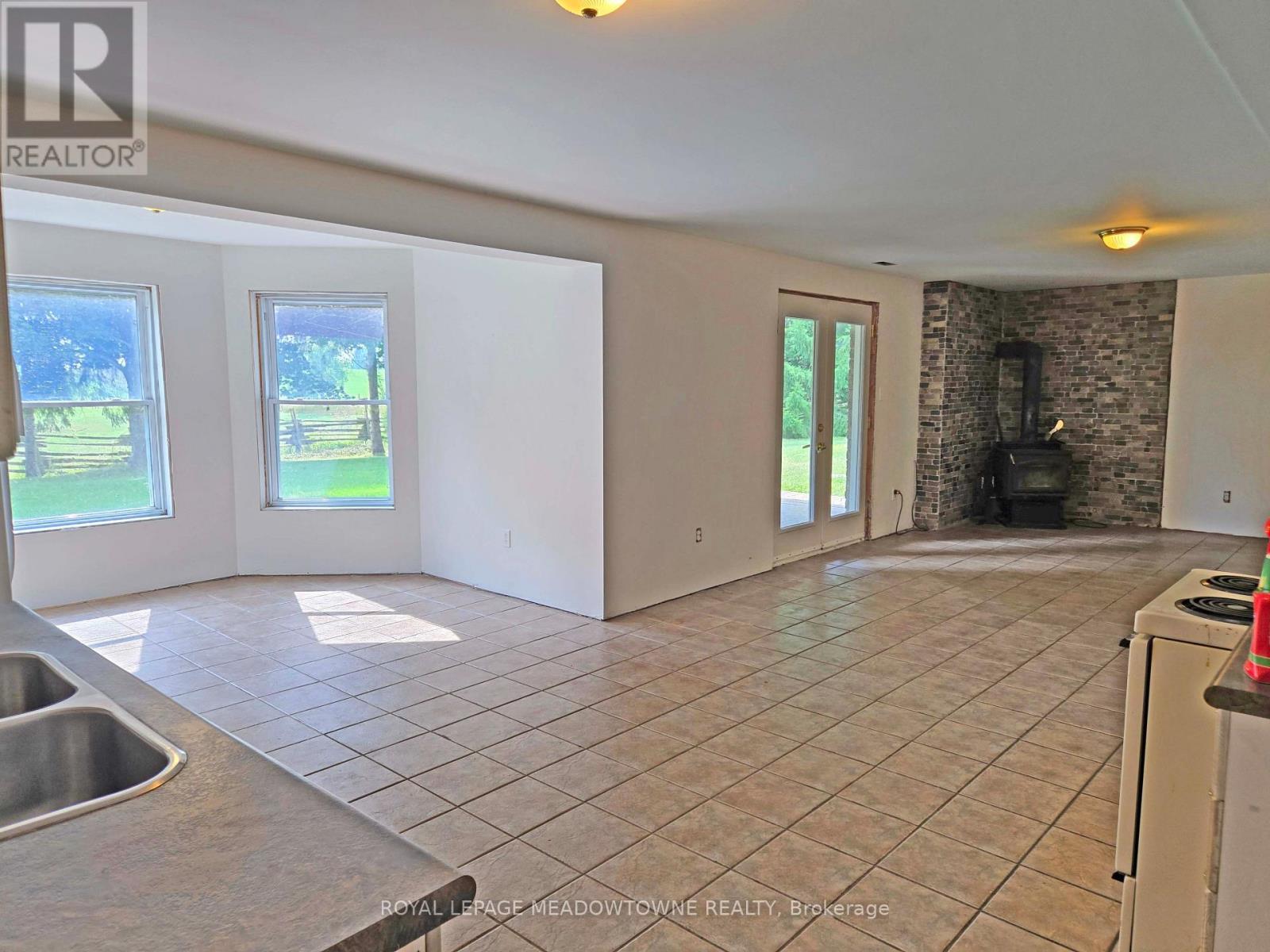 












4958 WELLINGTON RD 125

,
Erin,







Ontario
L7J2L9

