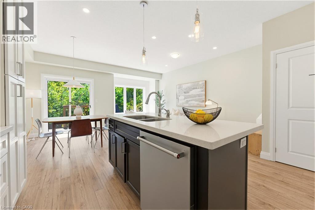












65 TURNER Avenue

,
Kitchener,




Ontario
N2B2C8


