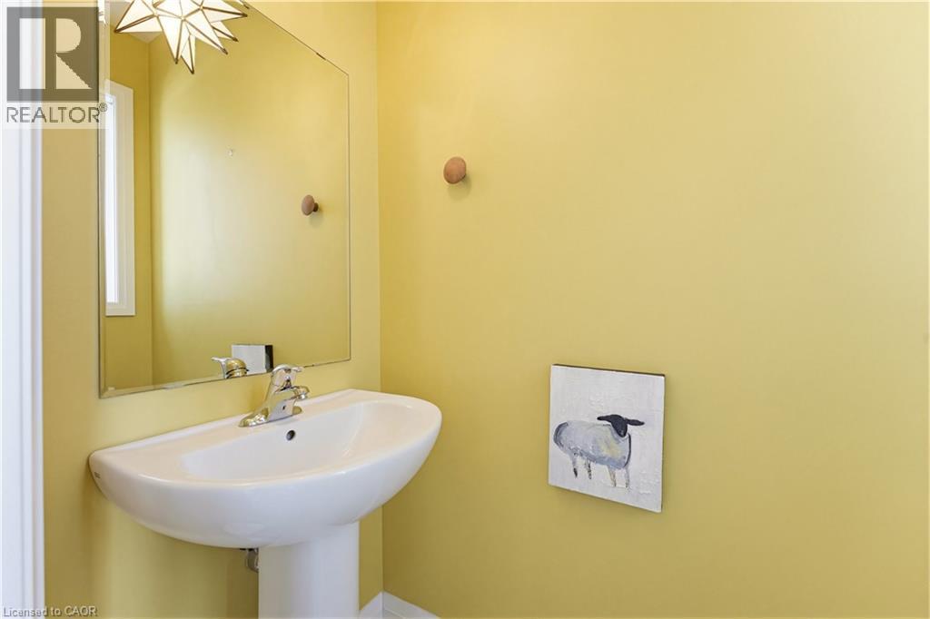 












65 TURNER Avenue

,
Kitchener,




Ontario
N2B2C8

